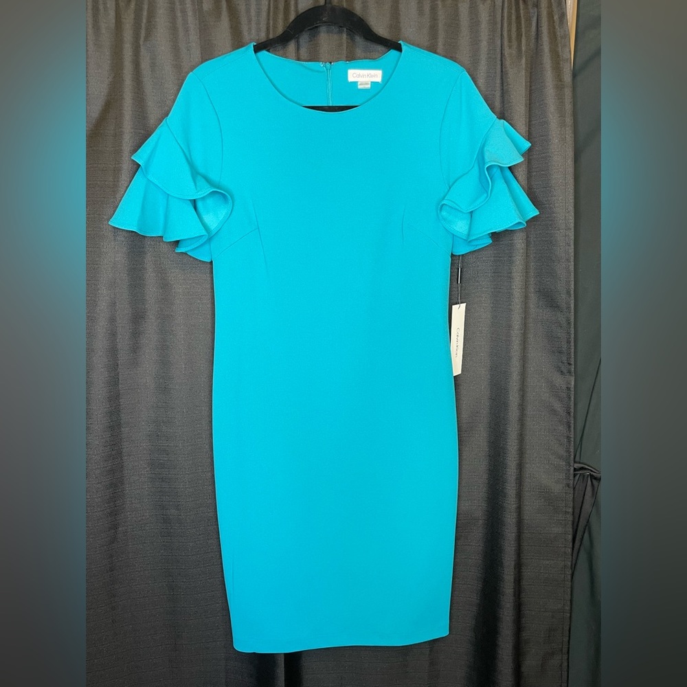 Ruffled short sleeve midi dress.